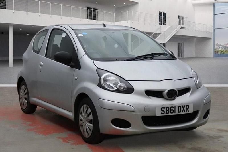 Silver Used 2011 Toyota Aygo Hatchback | £1,395 (Good price) - Image 1/1