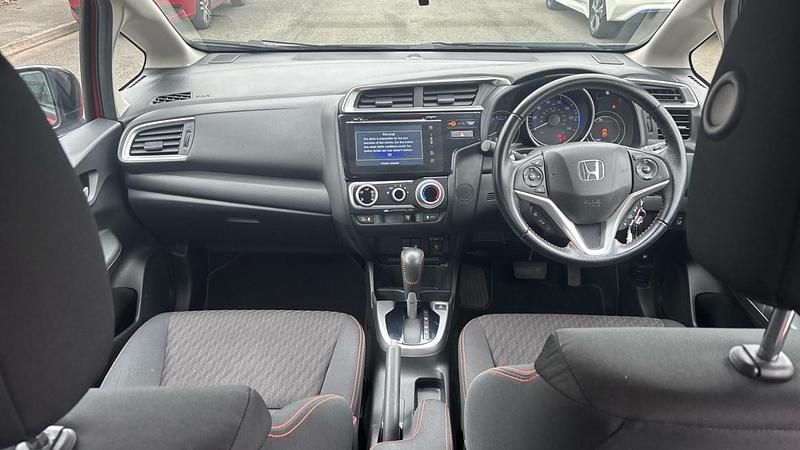 Used Honda Jazz Sport 130 HP (95 kW) 2018 Red Hatchback