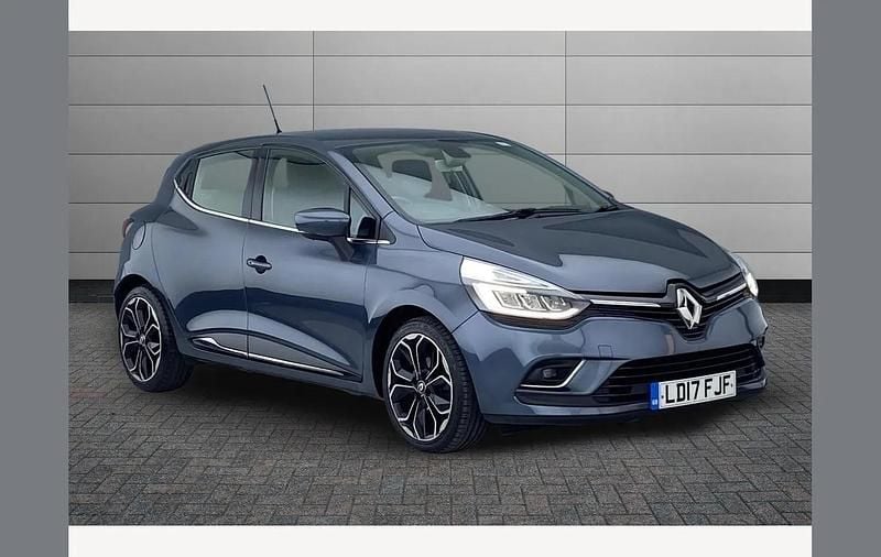 Used Renault Clio IV Dynamique 90 HP (66 kW) 2017 Grey Hatchback