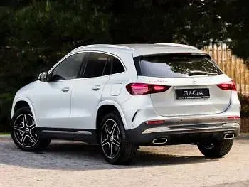 New Mercedes GLA250 Executive 218 HP (160 kW) 2026 Silver SUV
