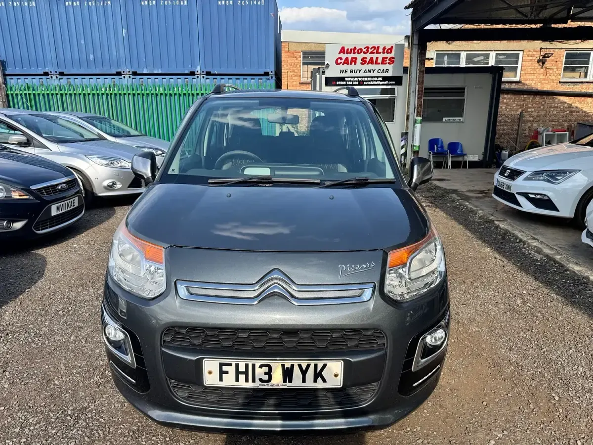 Used Citroën C3 Picasso SELECTION 95 HP (69 kW) 2013 Grey MPV