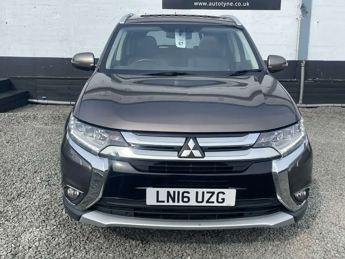 Used Mitsubishi Outlander 147 HP (108 kW) 2016 Grey SUV