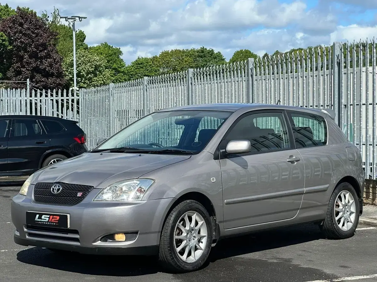 Used Toyota Corolla Sport 2003 Silver Hatchback