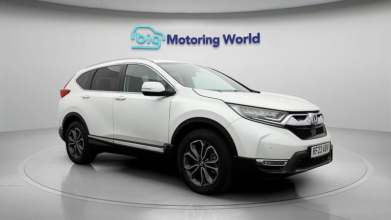 White Used 2023 Honda CR-V EX SUV | £27,800 (Fair price) - Image 1/4