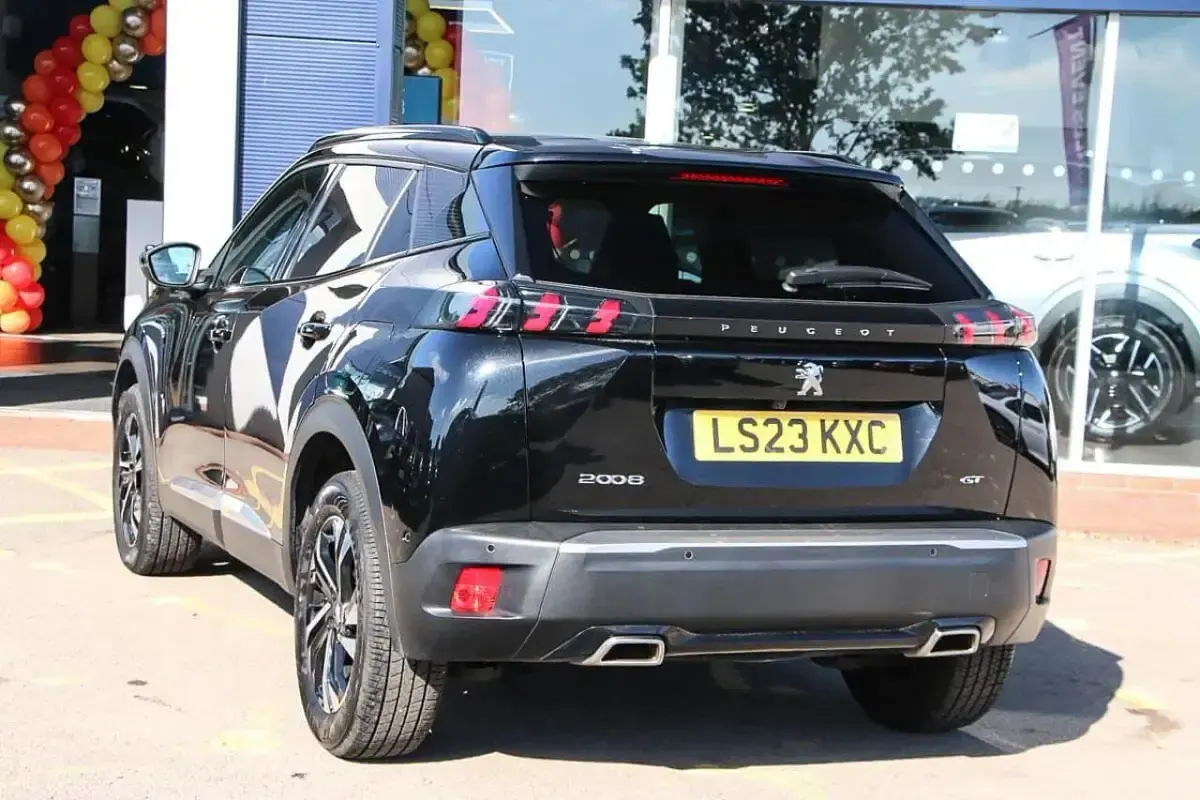 Used Peugeot 2008 GT 129 HP (94 kW) 2023 Black SUV