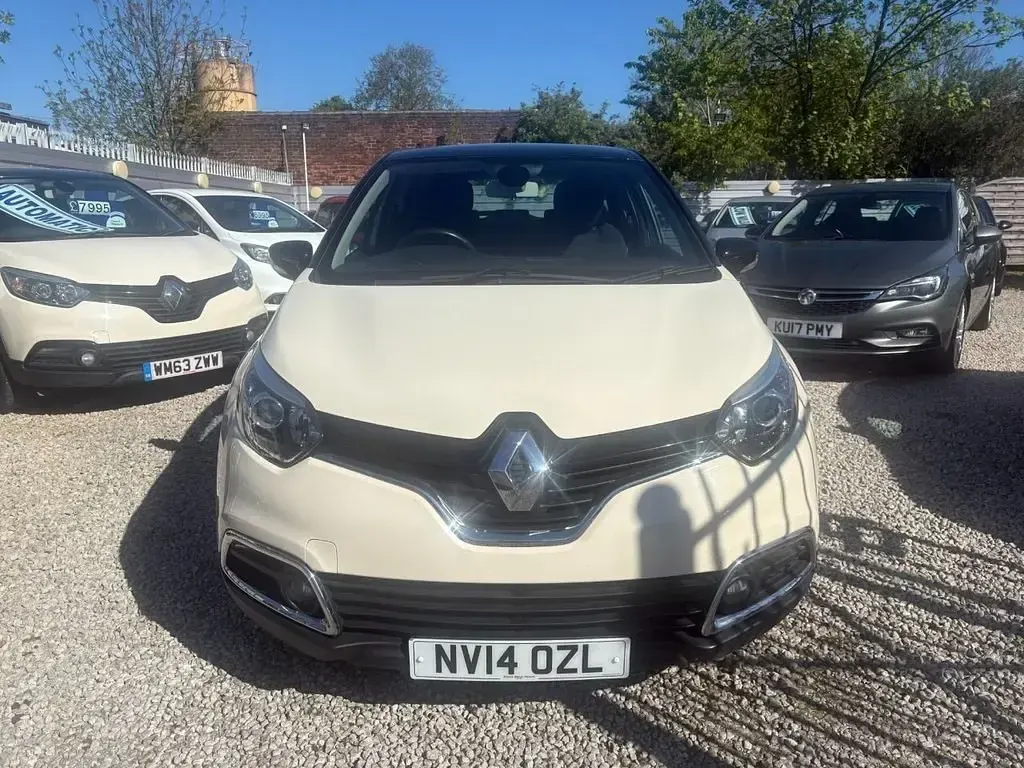 Second-hand Renault Captur Dynamique 90 CP (66 kW) 2014 Alb SUV
