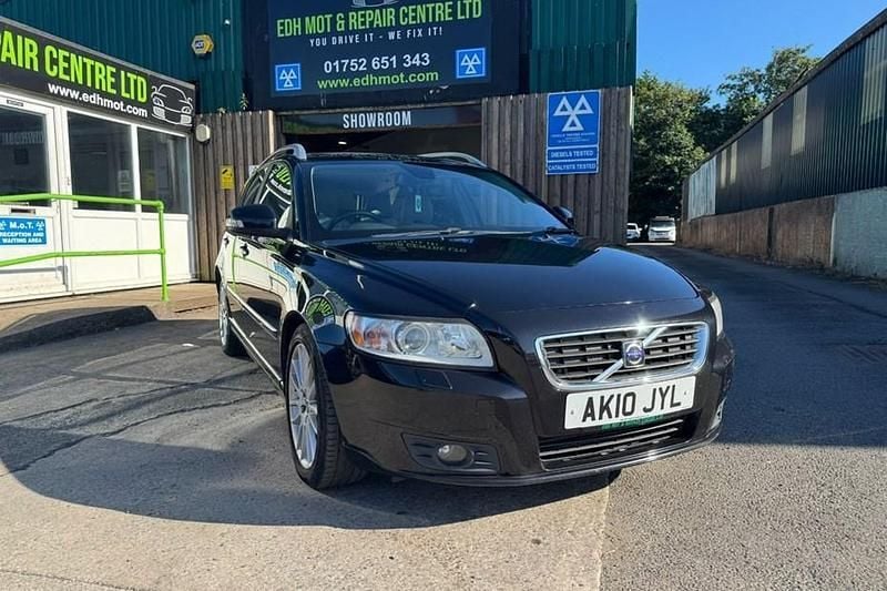Black Used 2010 Volvo V50 SE Lux Estate | £2,990 (Fair price) - Image 1/1