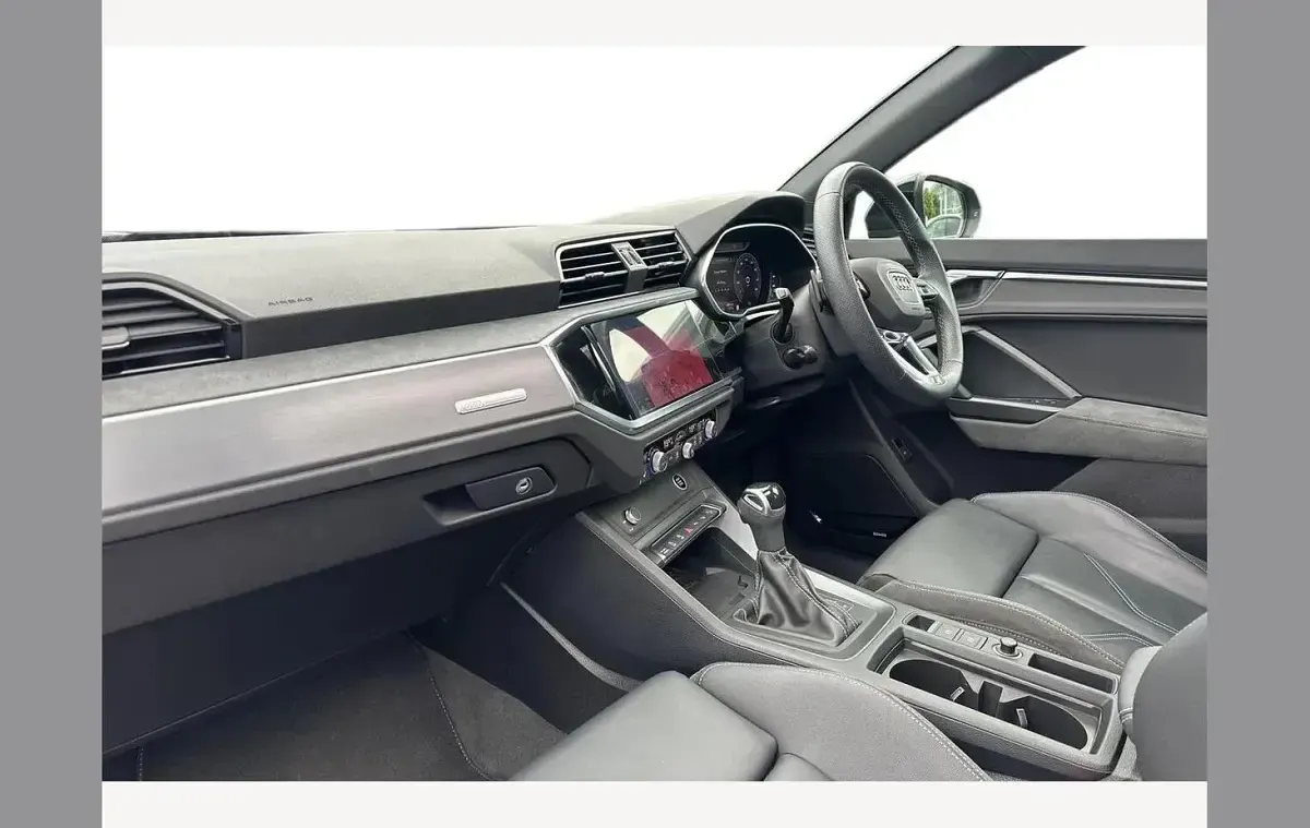 Used Audi Q3 Advanced 150 HP (110 kW) 2021 Black SUV