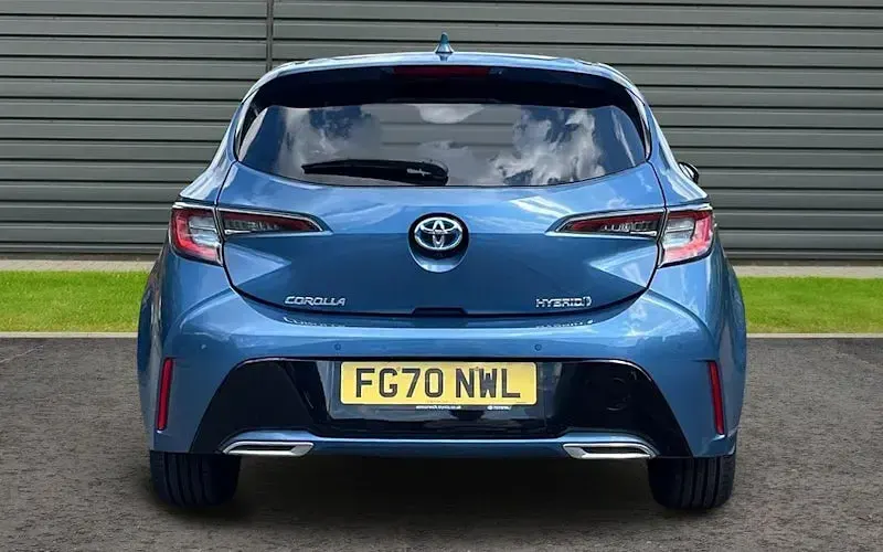 Second-hand Toyota Corolla Design 184 CP (135 kW) 2022 Hatchback