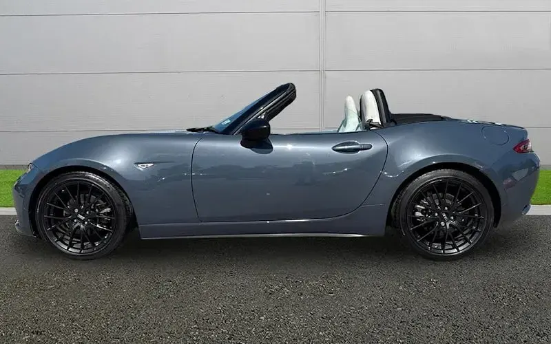 Used Mazda MX5 Inclusive 184 HP (135 kW) 2022 Grey Cabriolet