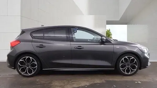 Used Ford Focus ST-Line X 125 HP (91 kW) 2018 Grey Hatchback