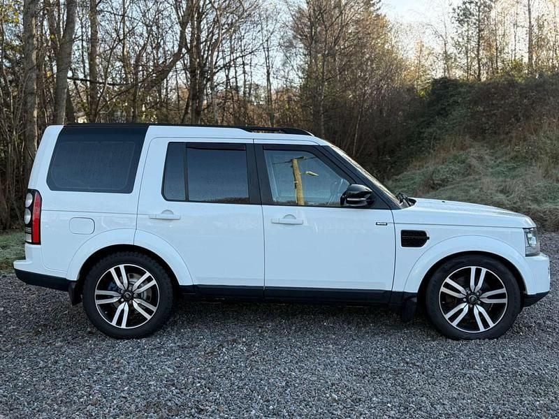 Used Land Rover Discovery 4 SE 2015 White SUV
