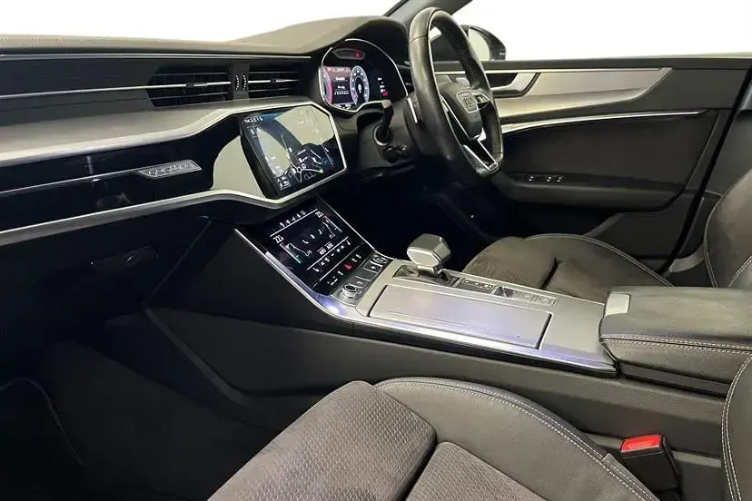 Usado Audi A7 S-Line 286 CV (210 kW) 2019 Gris Berlina