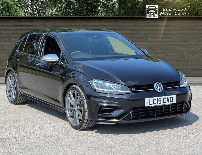 Black Used 2019 VW Golf VII R Hatchback | £20,495 (Super price) - Image 1/4