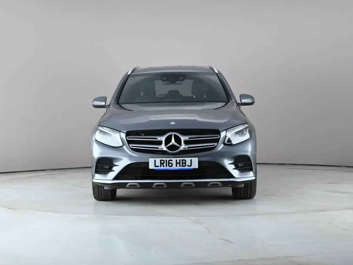 Second-hand Mercedes GLC220 AMG line 2016 Gri Break