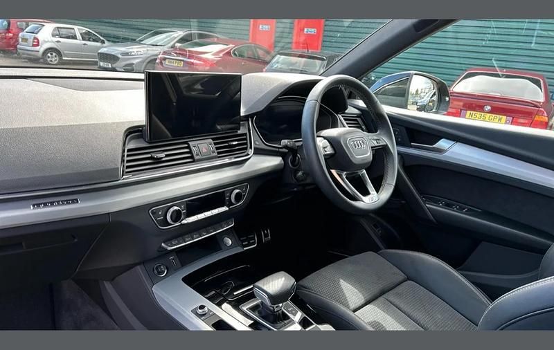 Used Audi Q5 S-Line 204 HP (150 kW) 2024 Black SUV