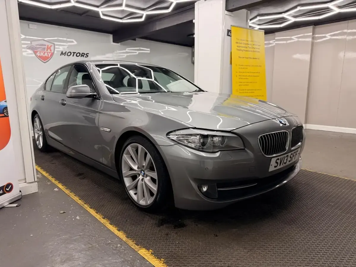 Used BMW 520 Advantage 181 HP (133 kW) 2013 Grey Sedan