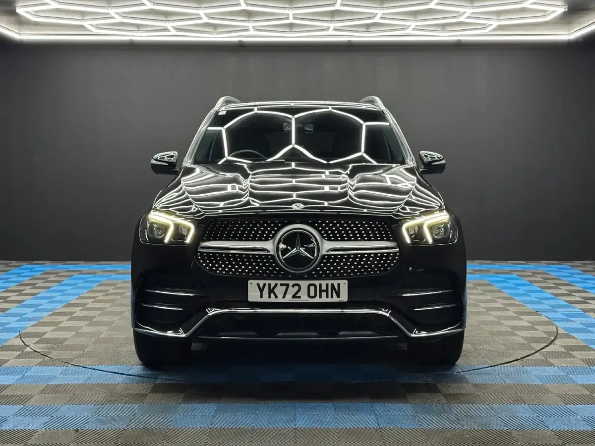 Begagnad Mercedes GLE400 AMG line 2022 Svart Kombi