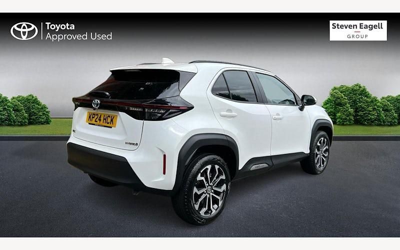 Used Toyota Yaris Hybrid Design 116 HP (85 kW) 2025 Estate