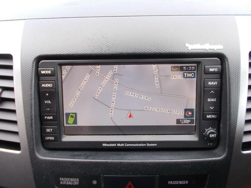 Image 3/4