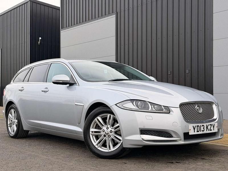 Used Jaguar XF Sportbrake Luxury 163 HP (119 kW) 2013 Silver Estate