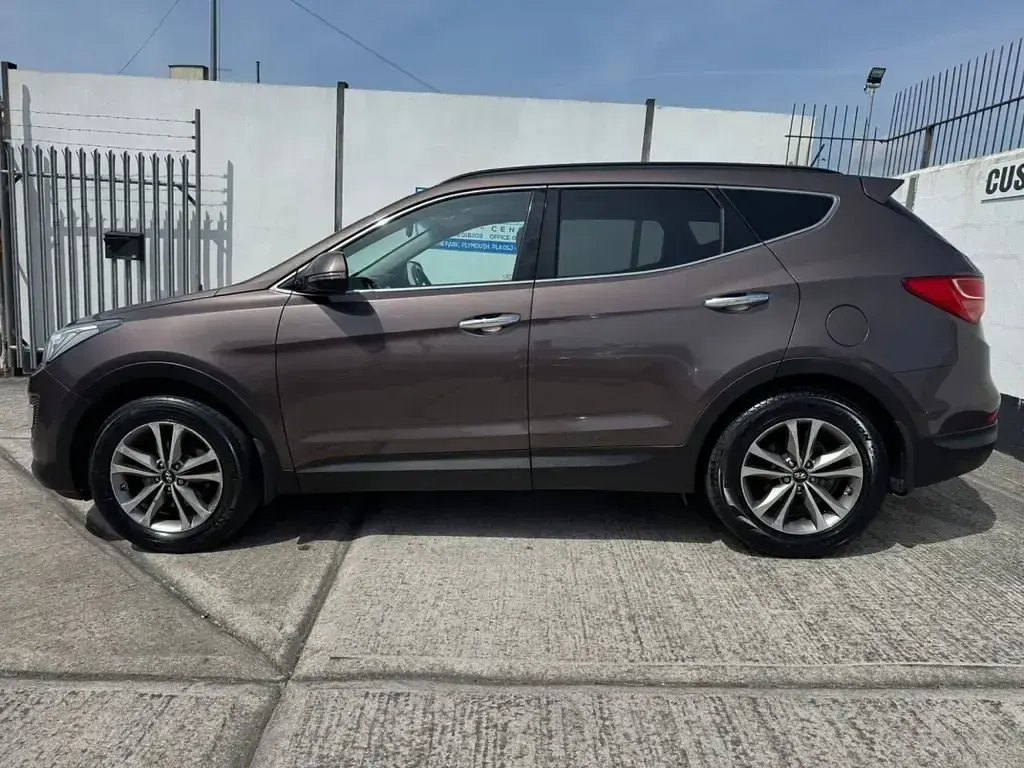 Usado Hyundai Santa Fe Premium 197 CV (144 kW) 2014 Marrón SUV