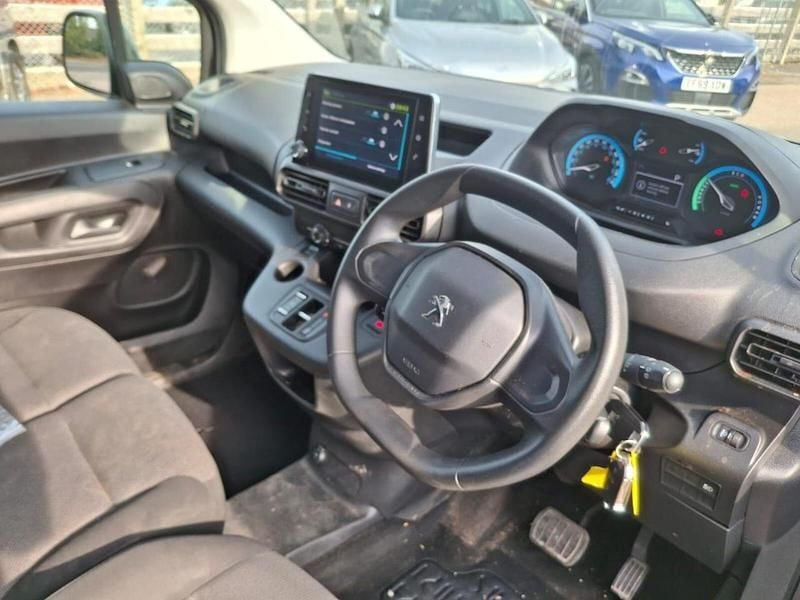 Grey Used 2022 Peugeot E-Partner Premium MPV | £10,995 - Image 1/2