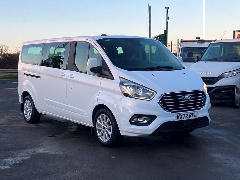 White Used 2022 Ford Tourneo Titanium MPV | £18,995 (Good price) - Image 1/4