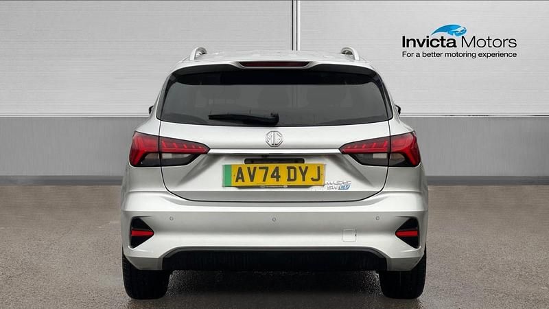 Used MG MG5 EV Trophy 114 kW (156 HP) 2024 Silver Estate