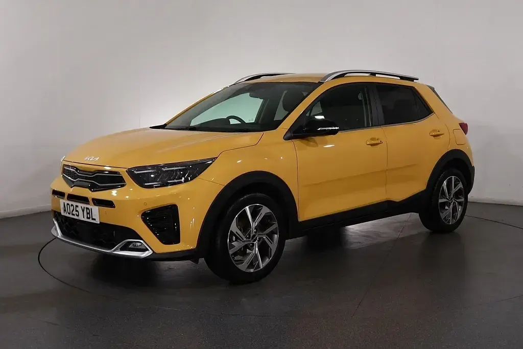 Used Kia Stonic GT-Line S 98 HP (72 kW) 2025 Yellow SUV