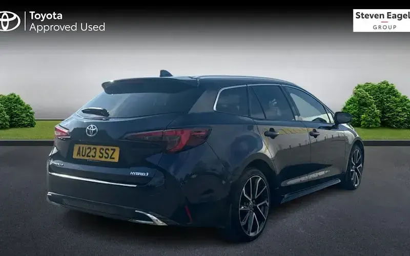 Usado Toyota Corolla 196 HP (144 kW) 2025 Carrinha