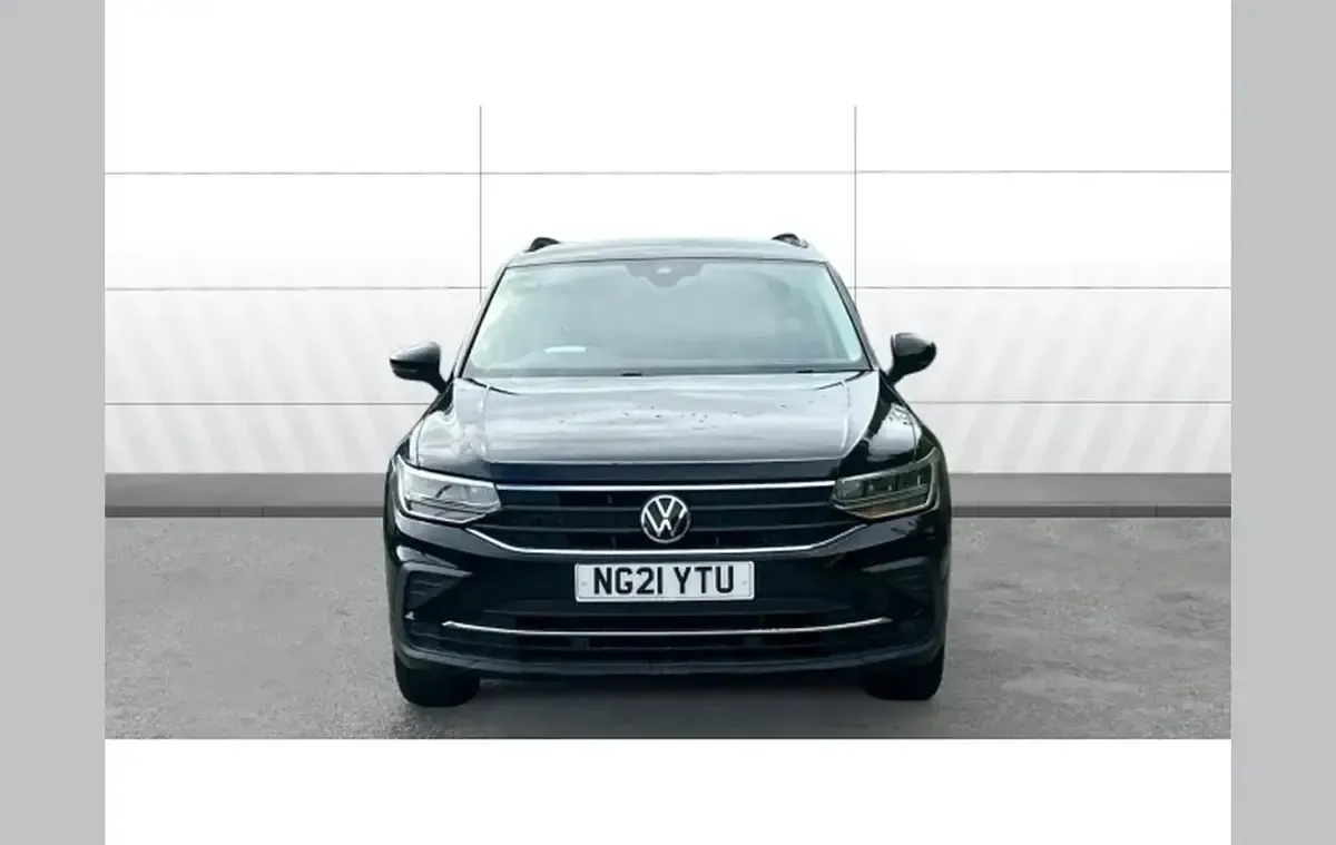 Used VW Tiguan Life 128 HP (94 kW) 2021 Black SUV