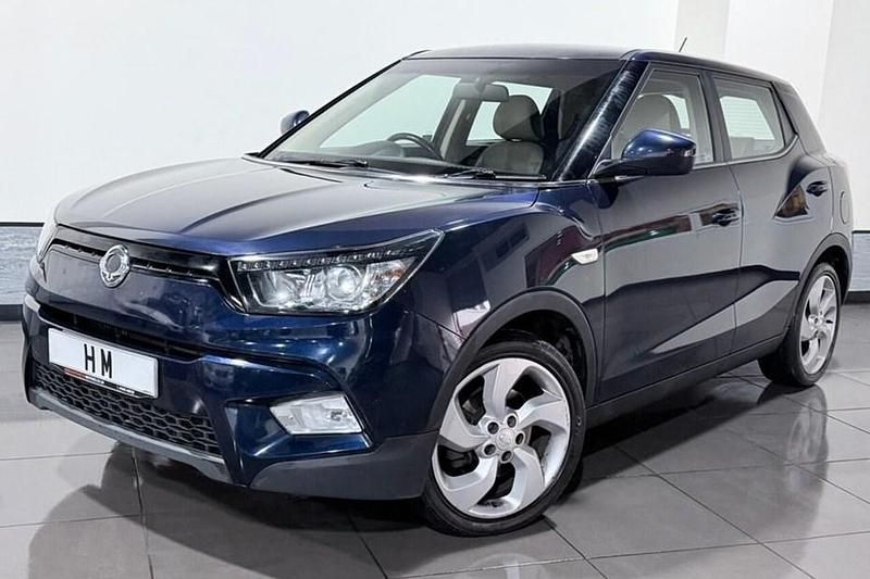 Used Ssangyong (KGM) Tivoli 115 HP (84 kW) 2016 Blue SUV