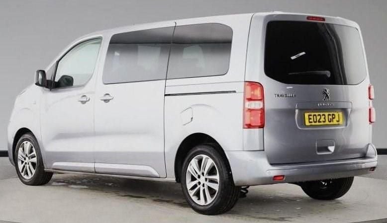 Used Peugeot Traveller Active 145 HP (106 kW) 2023 Grey MPV