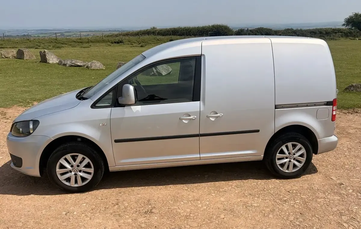 Used VW Caddy Highline 102 HP (75 kW) 2015 Silver MPV