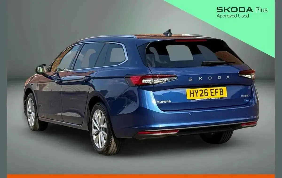 New Skoda Superb SE Technology 150 HP (110 kW) 2026 Cobalt blue metallic Estate