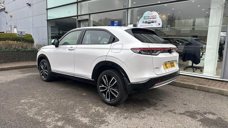 Used Honda HR-V Advance 131 HP (96 kW) 2023 White SUV