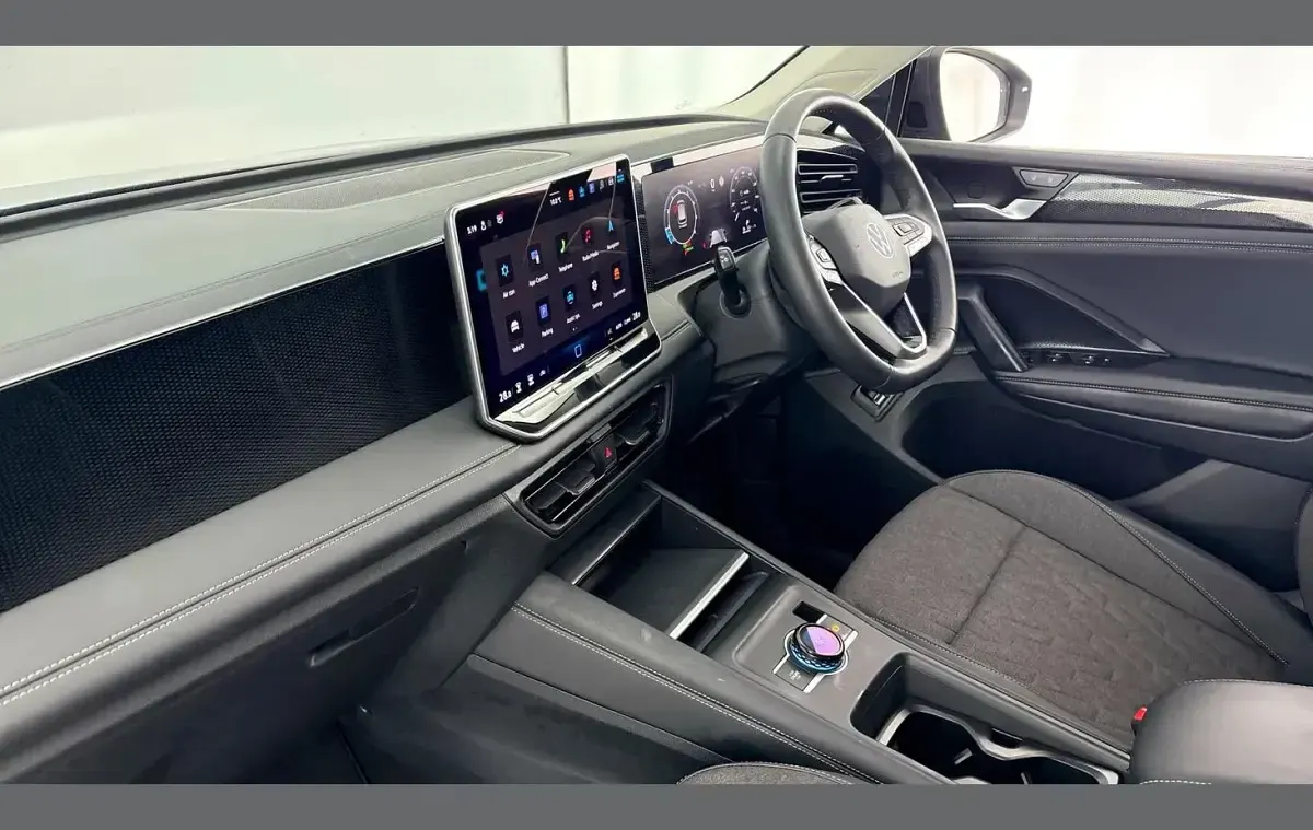 Usado VW Tiguan Match 128 HP (94 kW) 2024 Cinzento SUV
