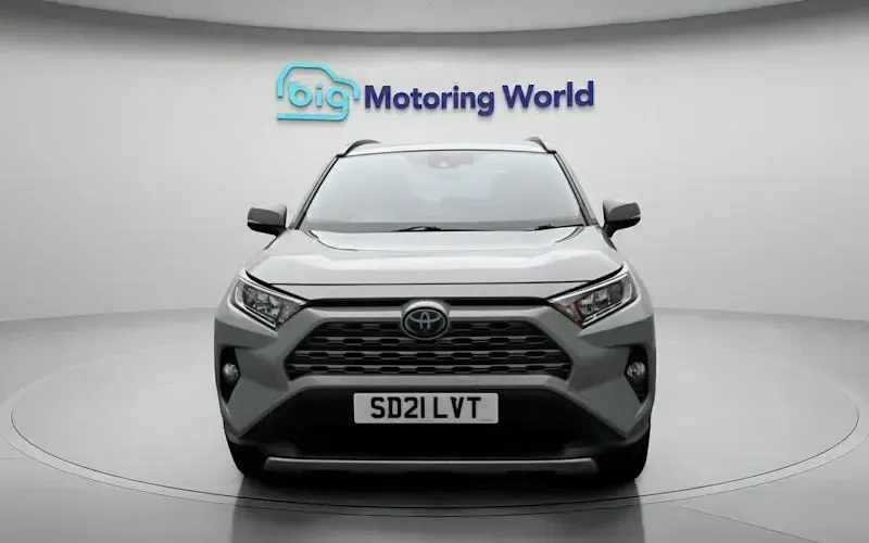 Usado Toyota RAV4 218 HP (160 kW) 2022 SUV