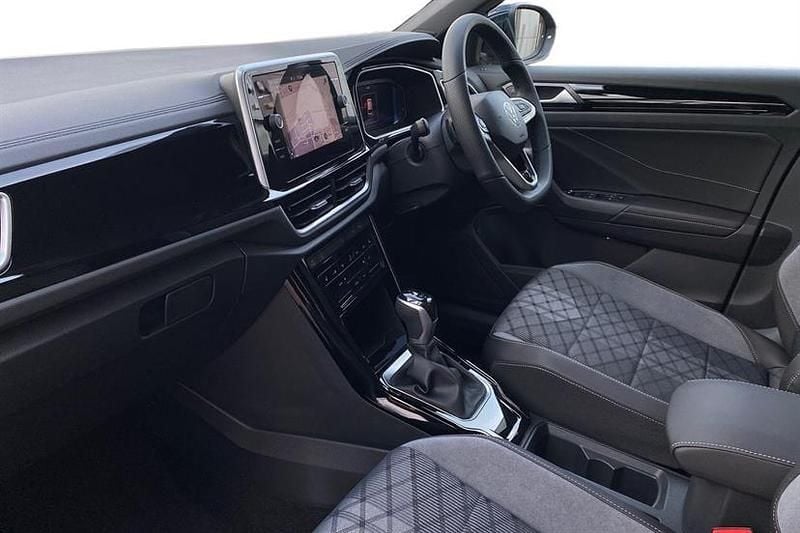 New VW T-Roc R-line 150 HP (110 kW) 2025 Grenadilla black SUV