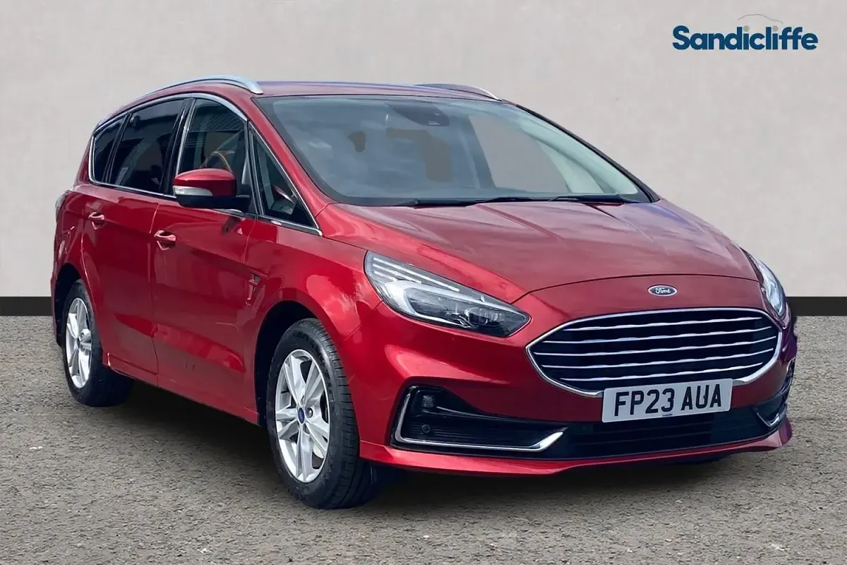 Used Ford S-MAX Titanium 190 HP (139 kW) 2022 MPV