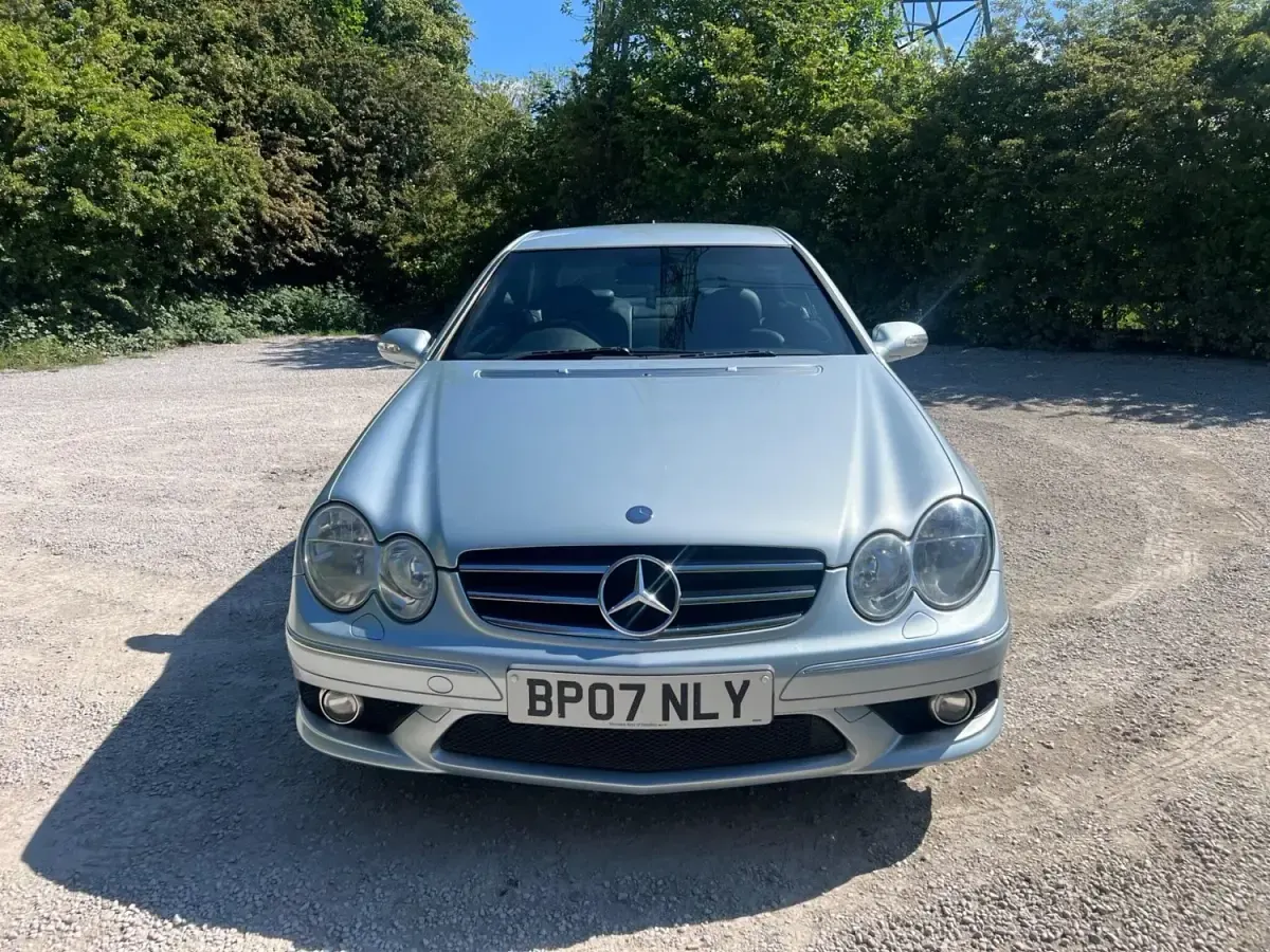 Usado Mercedes CLK220 2007 Prateado Coupé