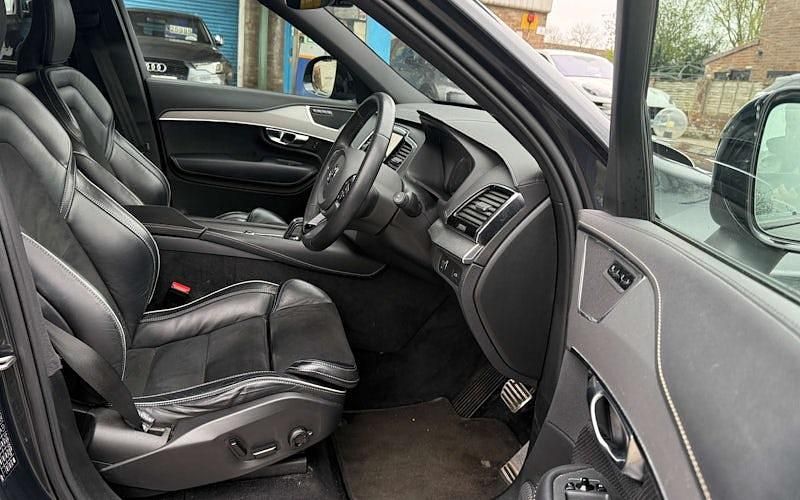 Used Volvo XC90 R-Design 235 HP (172 kW) 2021 SUV