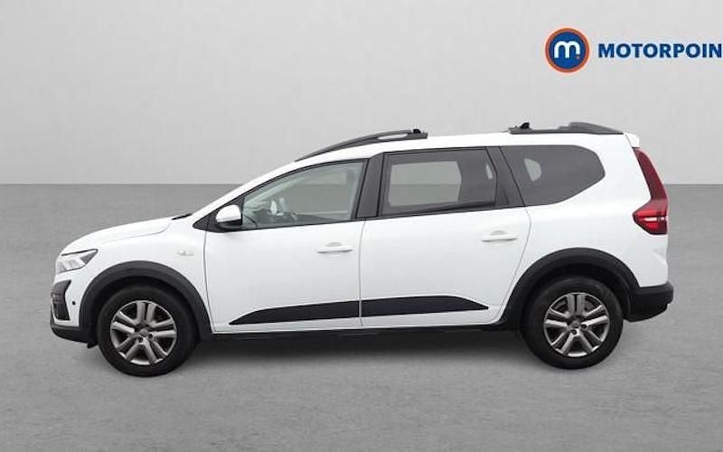 Used Dacia Jogger Expression 110 HP (80 kW) 2025 MPV