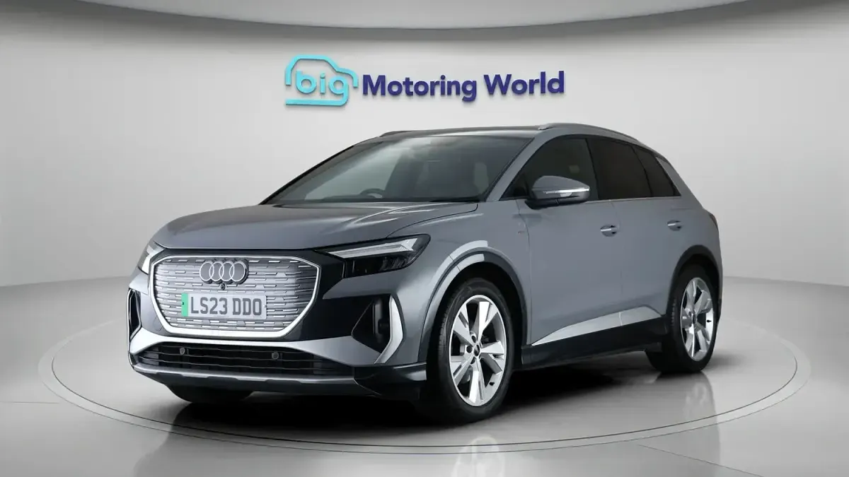 Used Audi Q4 e-tron S-Line 125 kW (170 HP) 2022 Grey SUV