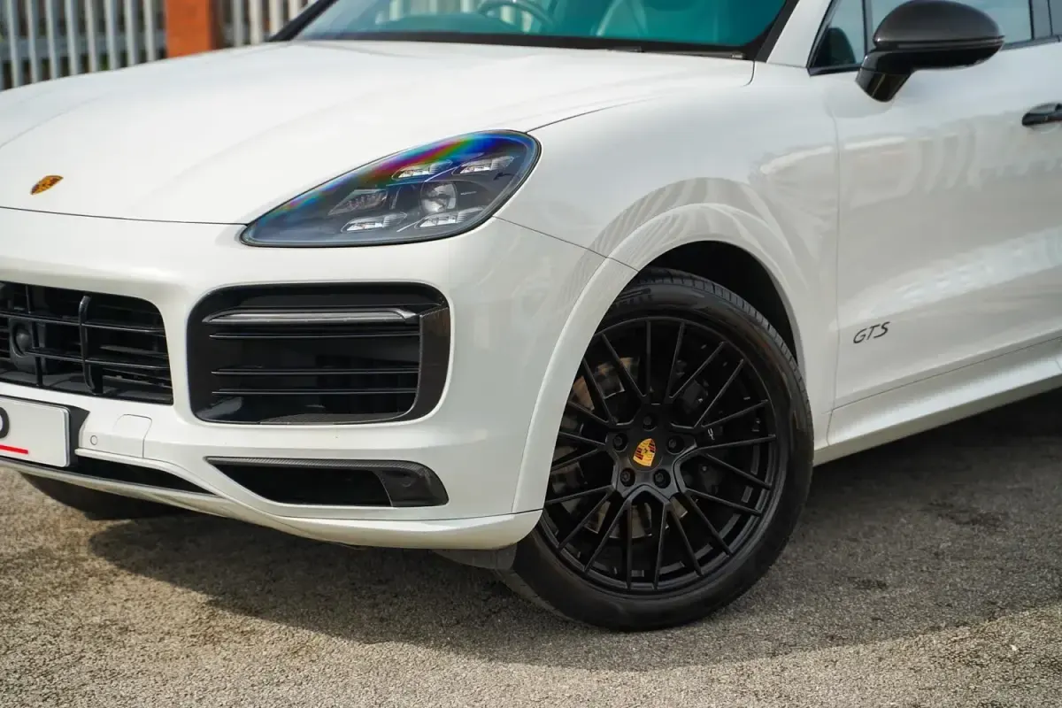Usado Porsche Cayenne 650 HP (478 kW) 2023 Branco SUV