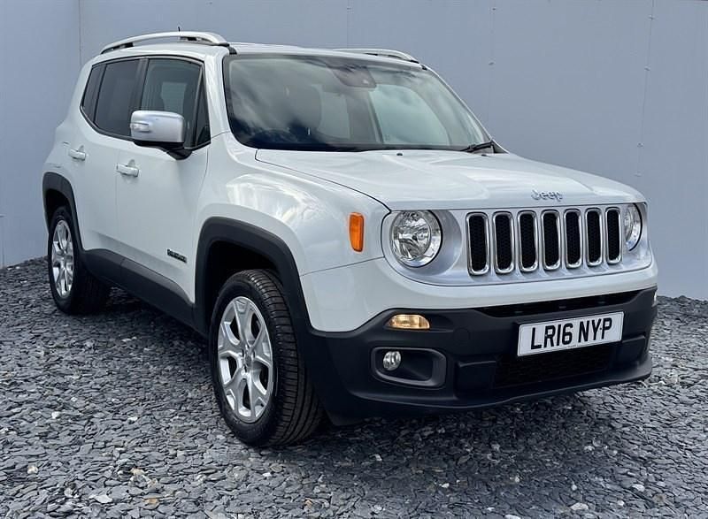White Used 2016 Jeep Renegade Limited SUV | £7,895 (Fair price) - Image 1/4