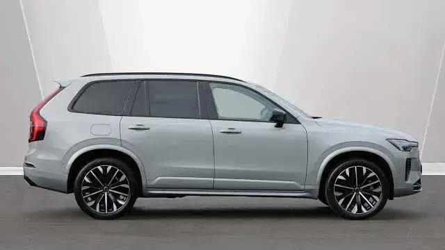 Usado Volvo XC90 Ultra 250 HP (183 kW) 2025 SUV