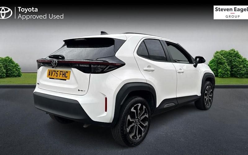 Used Toyota Yaris Hybrid Design 116 HP (85 kW) 2026 Estate