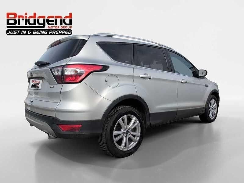Used Ford Kuga Zetec 150 HP (110 kW) 2019 Silver SUV